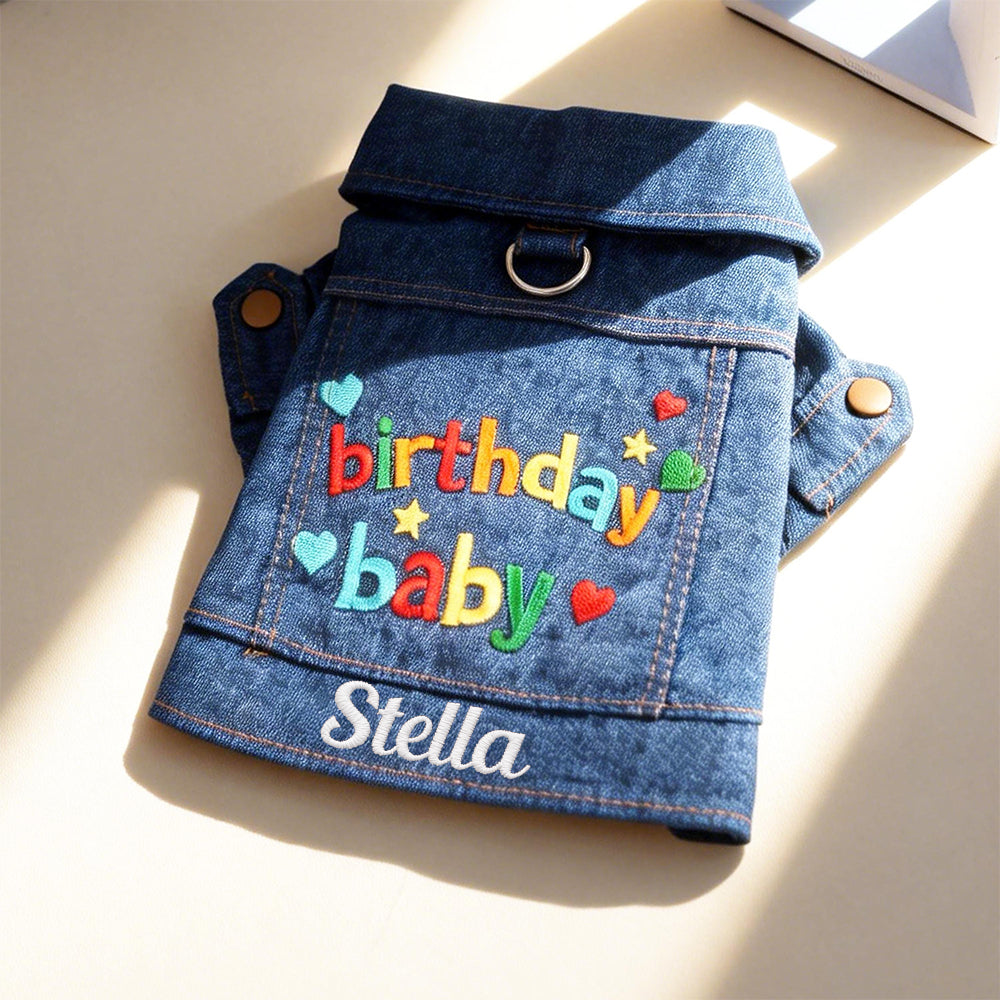 Personalisierte bestickte Namens-Haustier-Geburtstags-Jeansjacke | inCloth68