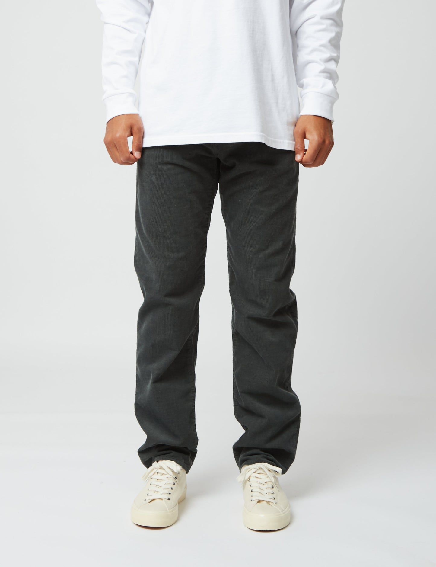 Pantalon Pontiac en velours côtelé (coupe décontractée) - Vert buis