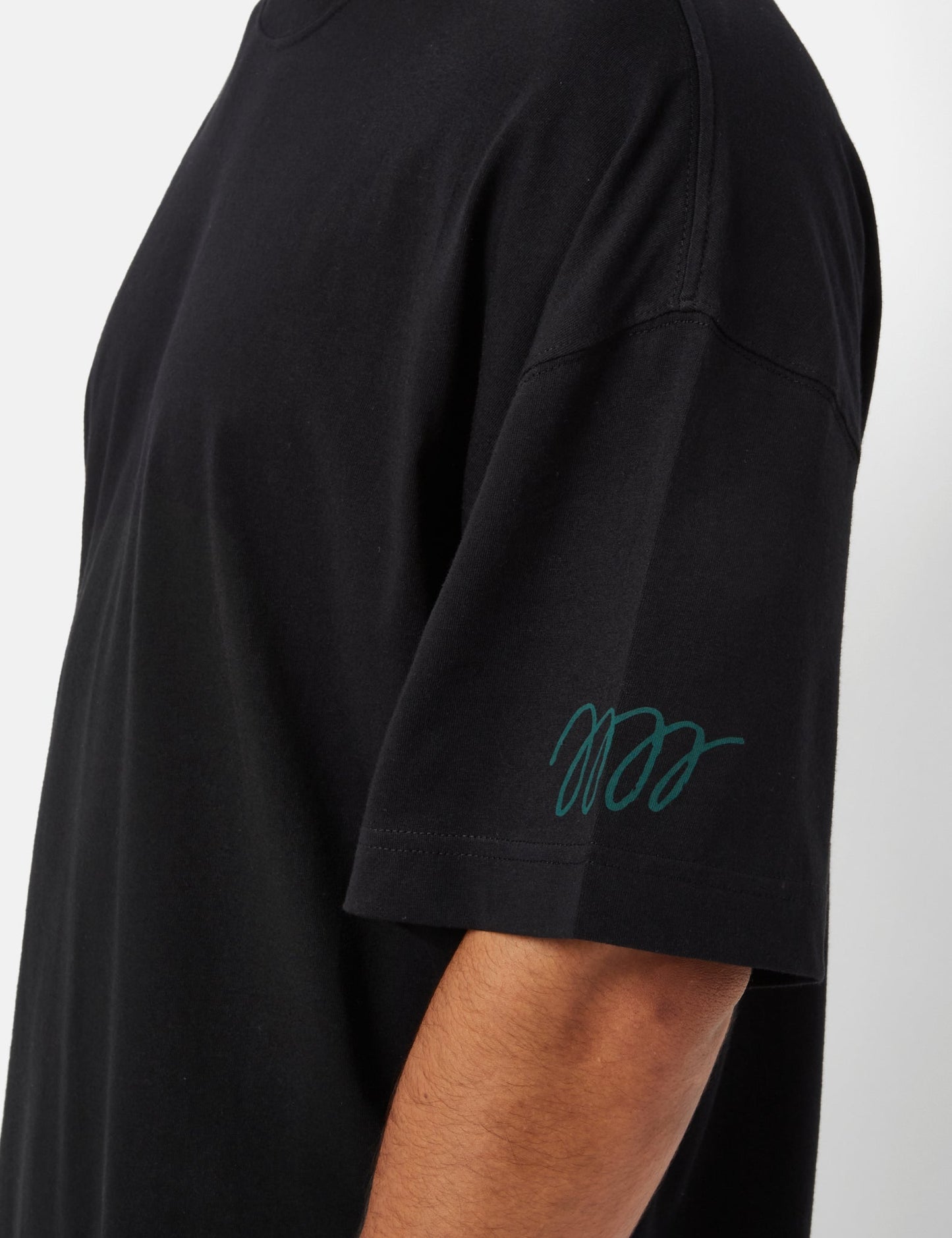 Signature T-Shirt (Bio) - Schwarz