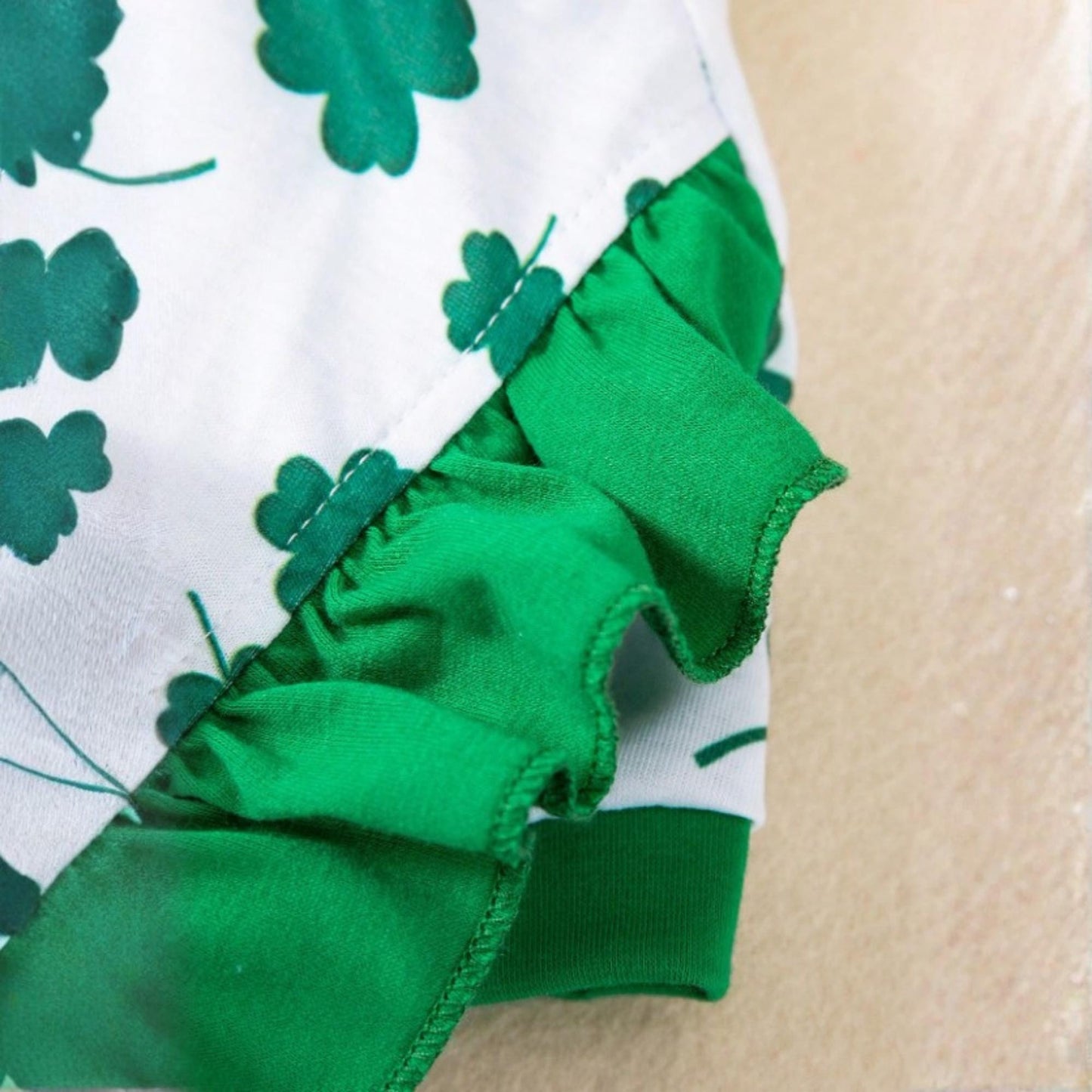 Personalisierter St. Patrick's Day Jumpsuit für Haustiere | inCloth10